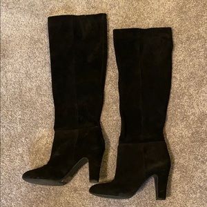 Knee tall black suede boots 8.5M